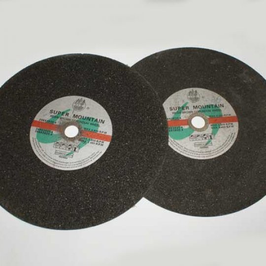 Đá Cắt Sắt Núi 350cm