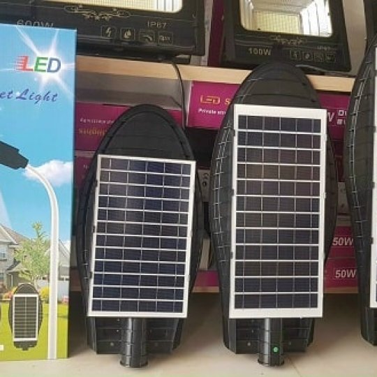 Bóng Đèn Năng Lượng Mặt Trời