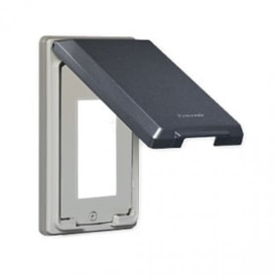 Mặt 3 thiết bị có nắp che mưa Panasonic